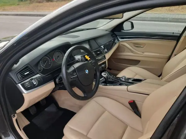 BMW 520 2012 - 13400 EUR, 206550 km - AUTO.MOTO.pt - 206550km - foto 16 de 28