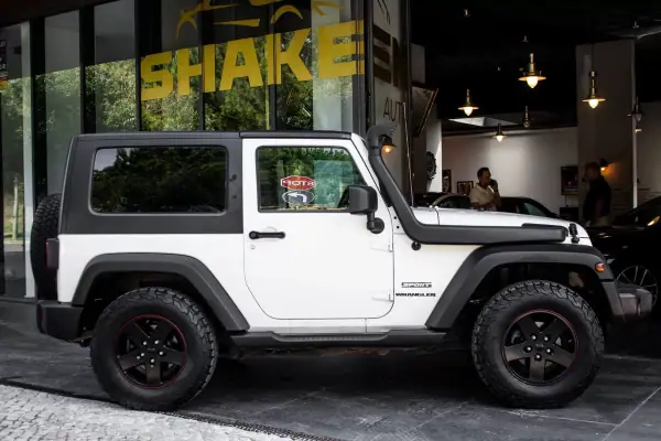Jeep Wrangler 2008 - 30990 EUR, 142871 km - AUTO.MOTO.pt - 142871km - foto 6 de 29