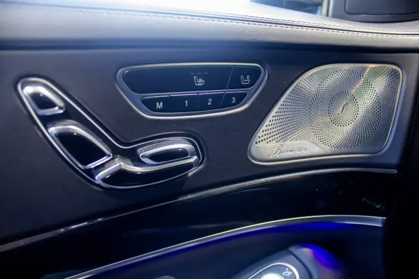 Mercedes-Benz S 400 2017 - 56800 EUR, 127000 km - AUTO.MOTO.pt - 127000km - foto 21 de 28