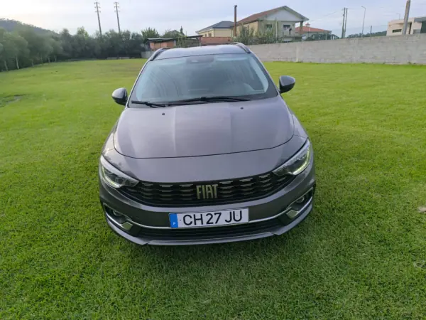 Fiat Tipo Station Wagon 2022 — foto 2 de 12