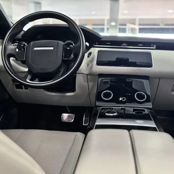 Land Rover Range Rover Velar 2019 - 45000 EUR, 75000 km - AUTO.MOTO.pt - 75000km - foto 7 de 8