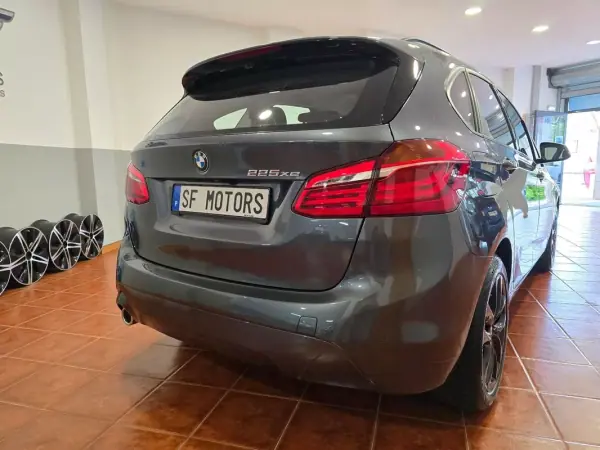 BMW 225xe Active Tourer 2021 - 22580 EUR, 40912 km - AUTO.MOTO.pt - 40912km - foto 8 de 46