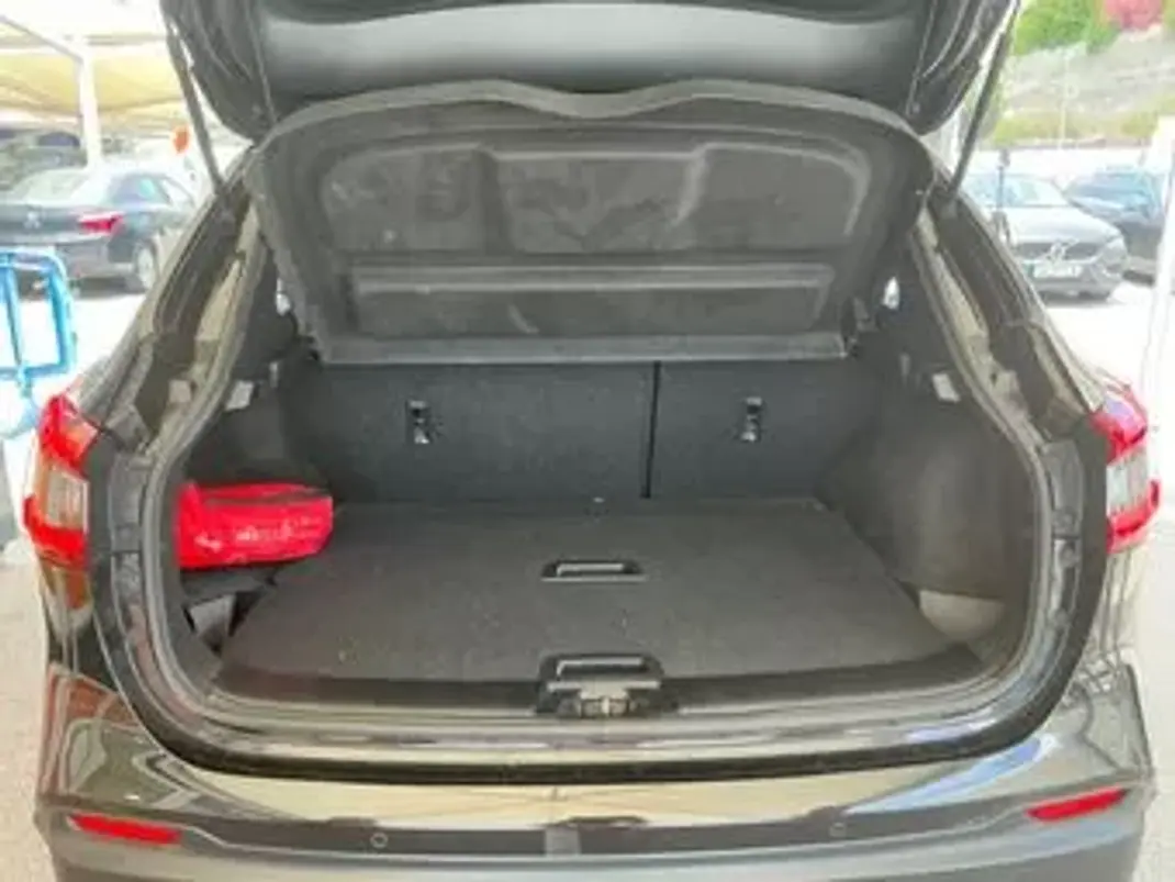 Nissan Qashqai 2018 - 15790 EUR, 119000 km - 119000km - foto 11 de 11