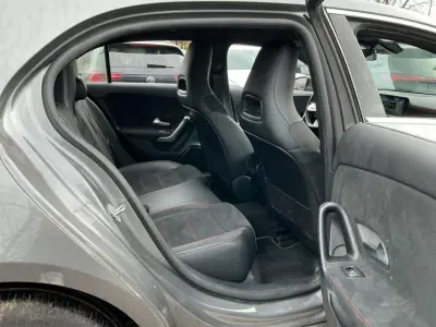 Mercedes-Benz A 250 2021 - 26790 EUR, 73975 km - AUTO.MOTO.pt - 73975km - foto 6 de 8