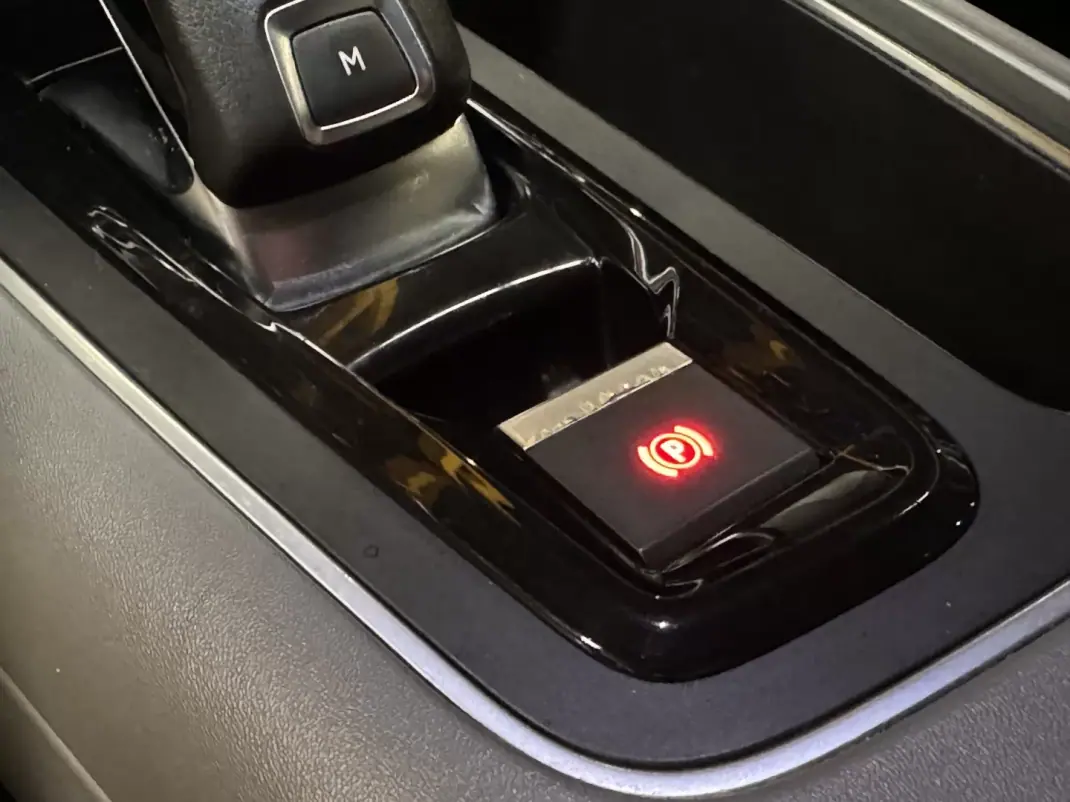 Citroën C5 Aircross 2021 - 20990 EUR, 155900 km - AUTO.MOTO.pt - 155900km - foto 31 de 37