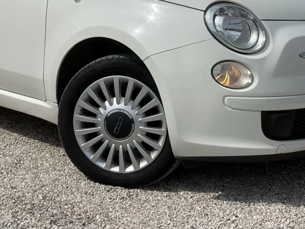 Fiat 500C 2012 - 7450 EUR, 79990 km - AUTO.MOTO.pt - 79990km - foto 18 de 23