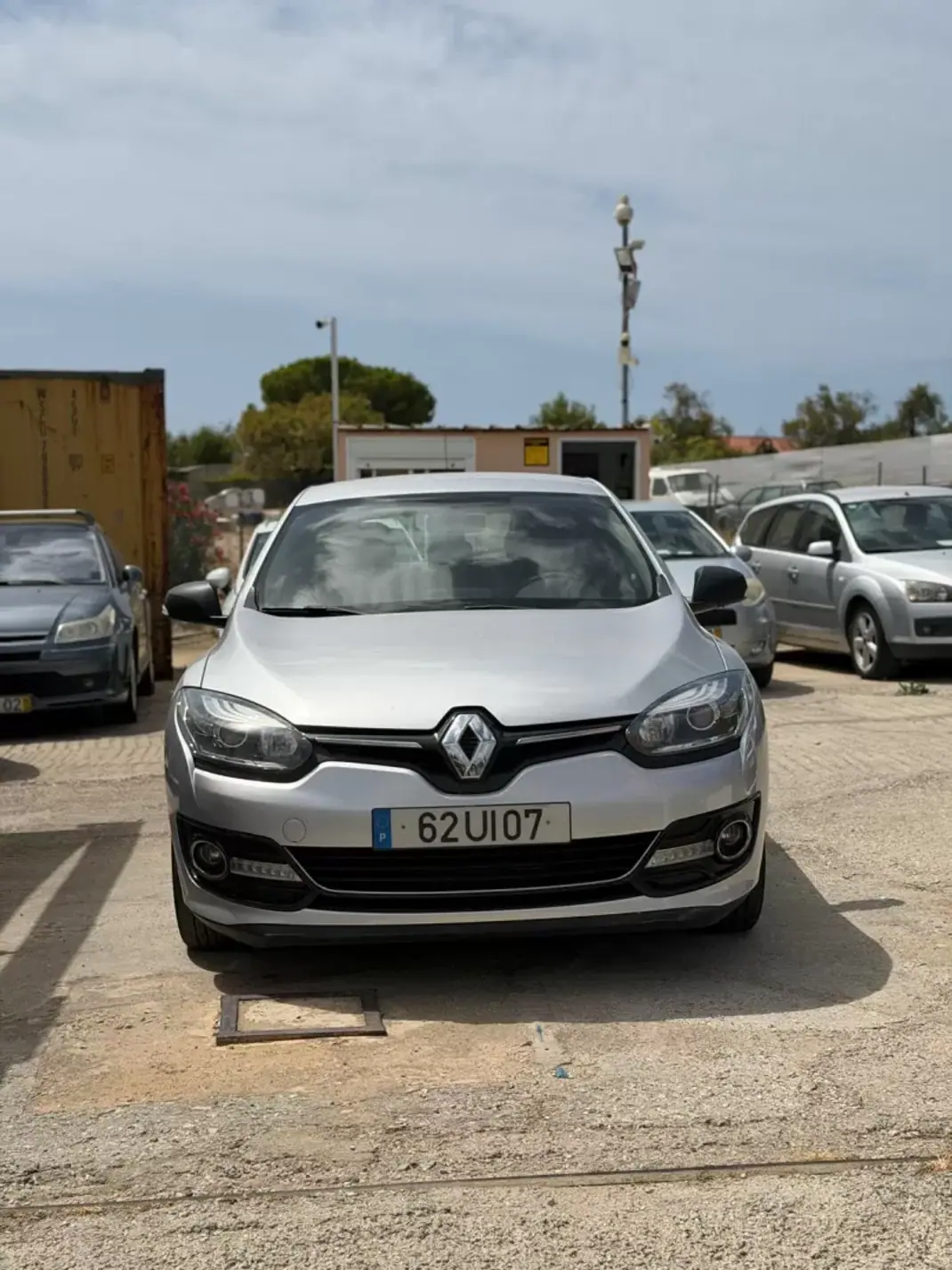 Renault Mégane 2015 - 10900 EUR, 150155 km - 150155km - foto 3 de 9