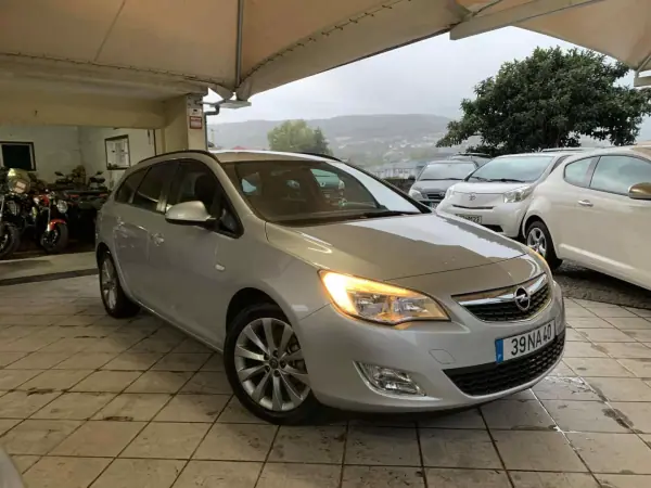 Opel Astra Sports Tourer 2012 - 6750 EUR, 274002 km - AUTO.MOTO.pt - 274002km - foto 6 de 21