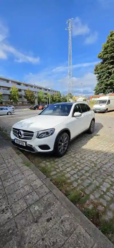 Mercedes-Benz GLC 250 2015 - 28000 EUR, 193000 km - AUTO.MOTO.pt - 193000km - foto 1 de 9