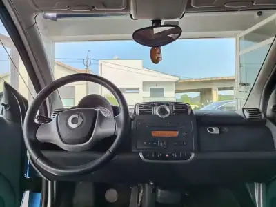 Smart Fortwo Cabrio 2009 - 5750 EUR, 141300 km - AUTO.MOTO.pt - 141300km - foto 18 de 30