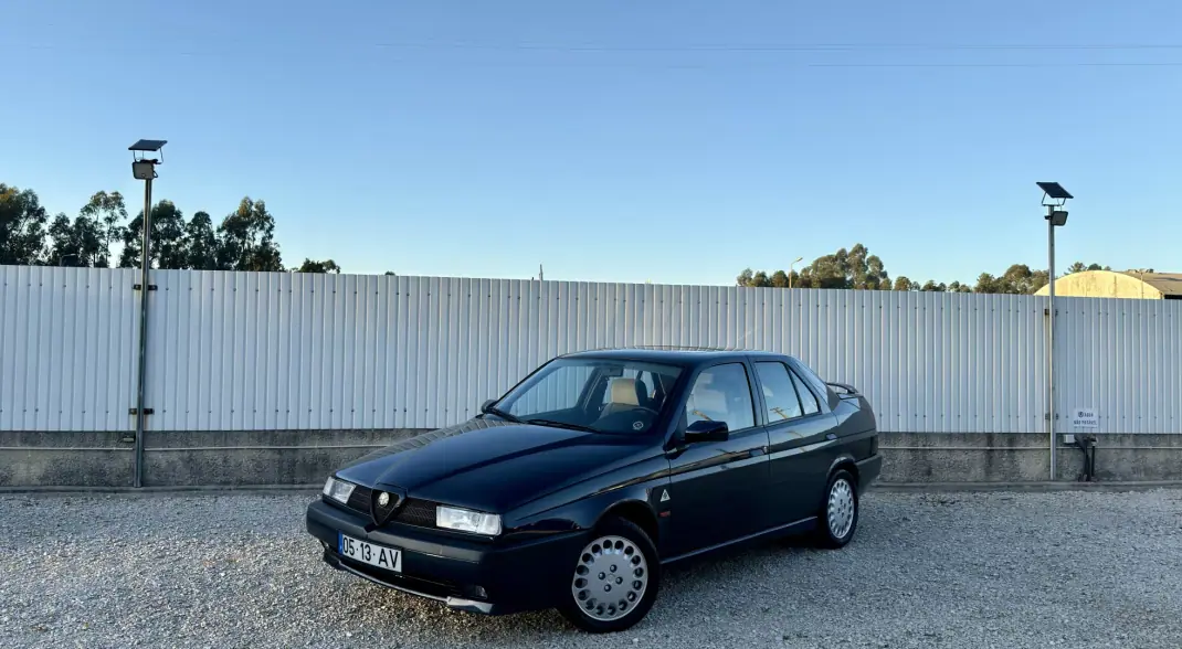 Alfa Romeo 155 1992 - 9999 EUR, 159000 km - AUTO.MOTO.pt - 159000km - foto 17 de 17
