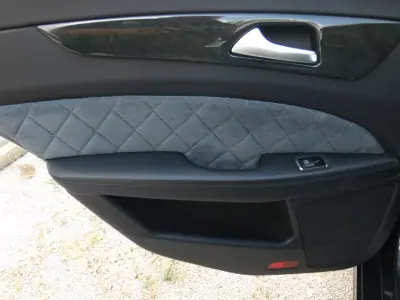 Mercedes-Benz CLS 250 2015 - 22500 EUR, 278000 km - AUTO.MOTO.pt - 278000km - foto 16 de 42