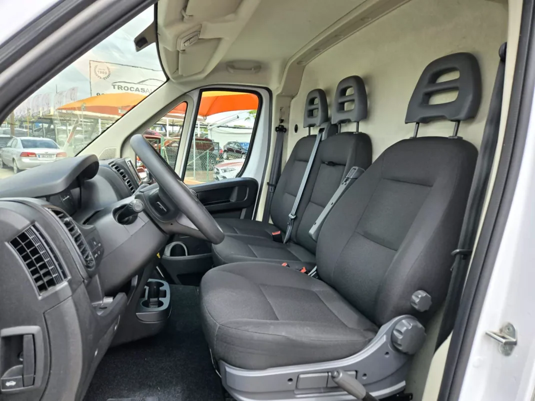Fiat Ducato Maxi 35 XLH2 L4H2 2.2 Mjet 140cv 2022 - 25950 EUR, 109282 km - AUTO.MOTO.pt - 109282km - foto 5 de 9