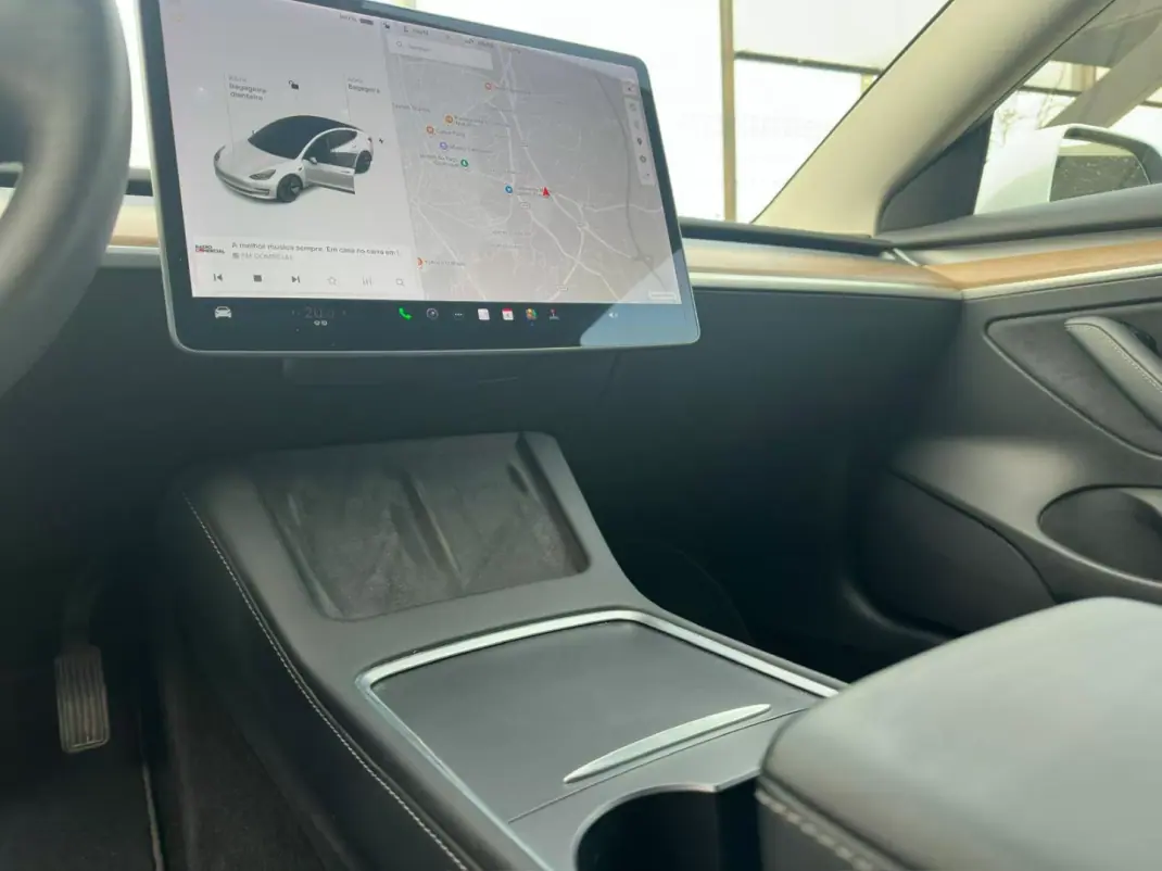 Tesla Model 3 2021 - 29900 EUR, 69729 km - AUTO.MOTO.pt - 69729km - foto 14 de 19