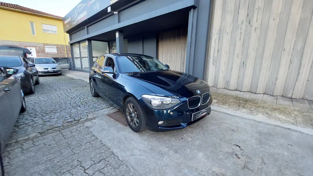 BMW 116 2013 - 8000 EUR, 239000 km - AUTO.MOTO.pt - 239000km - foto 3 de 15