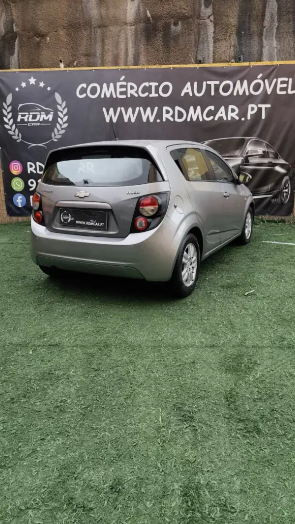Chevrolet Aveo 2012 - 3990 EUR, 200000 km - AUTO.MOTO.pt - 200000km - foto 4 de 13