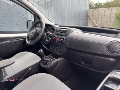 Fiat FIORINO C/IVA AC PORTA LATERAL 2019 - 7950 EUR, 179990 km - AUTO.MOTO.pt - 179990km - foto 8 de 18