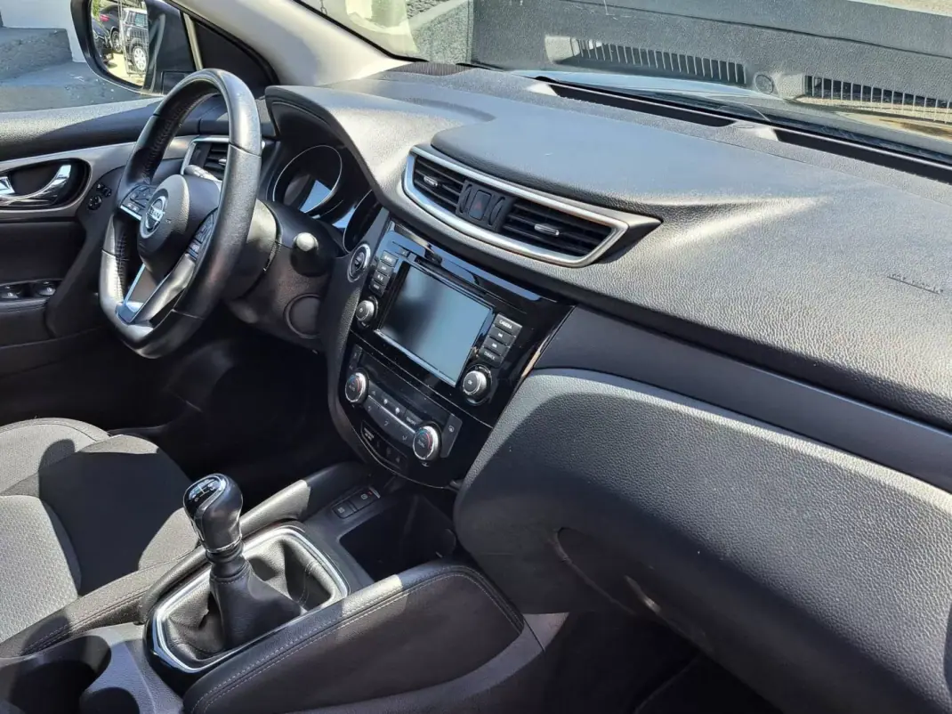 Nissan Qashqai 2019 - 18750 EUR, 92563 km - 92563km - foto 19 de 50