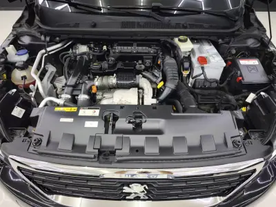 Peugeot 308 2017 - 13950 EUR, 183610 km - AUTO.MOTO.pt - 183610km - foto 14 de 45