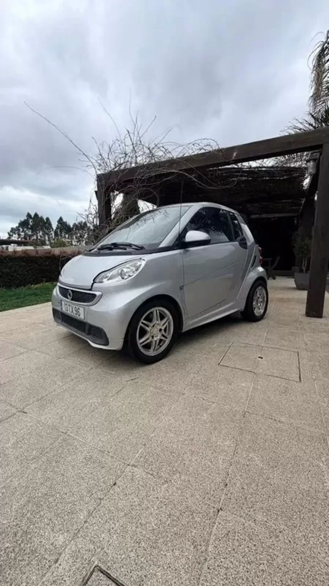 Smart Fortwo Cabrio 2013 - 7999 EUR, 113669 km - AUTO.MOTO.pt - 113669km - foto 6 de 25