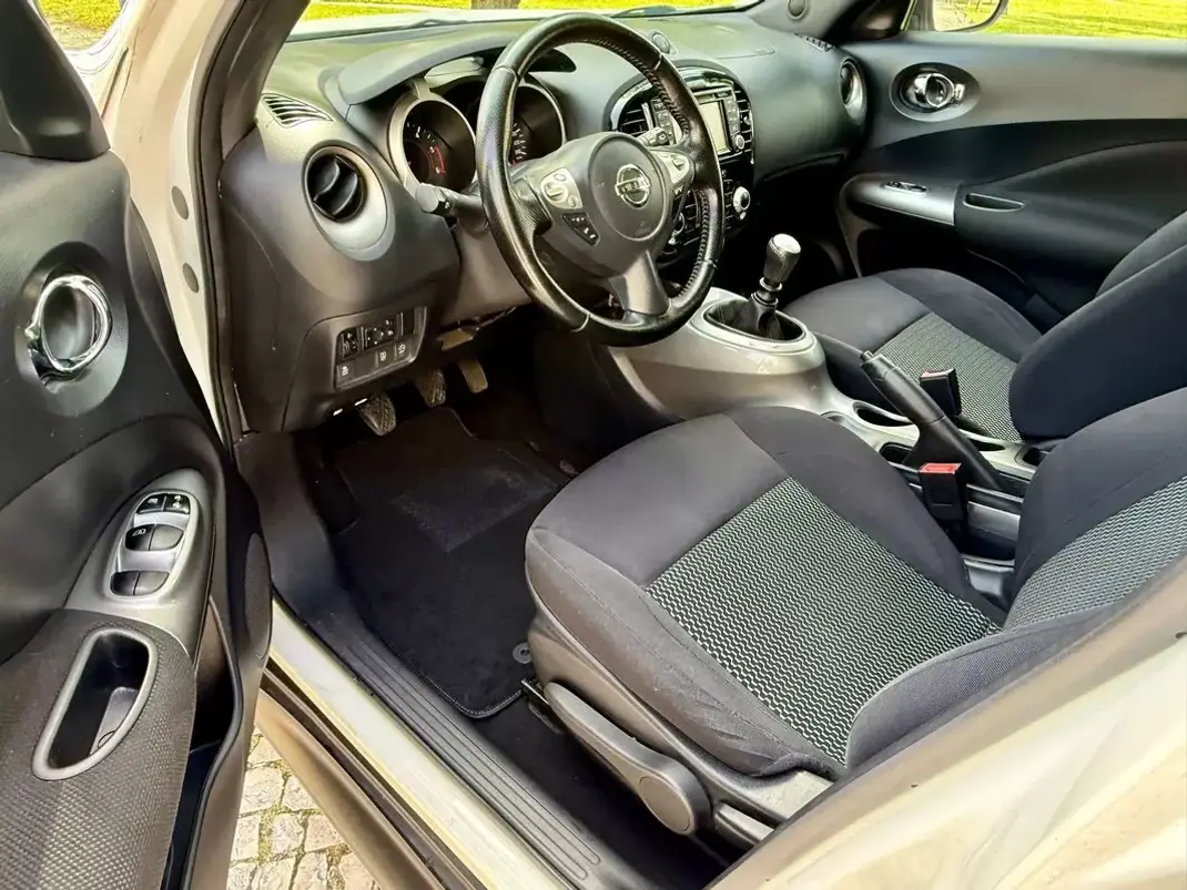 Nissan Juke 2016 - 10890 EUR, 174800 km - AUTO.MOTO.pt - 174800km - foto 2 de 33