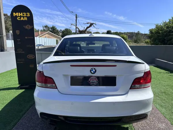 BMW 120 2009 - 9900 EUR, 220000 km - AUTO.MOTO.pt - 220000km - foto 10 de 60