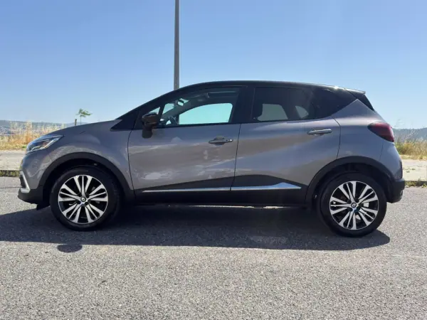 Renault Captur 2017 - 13995 EUR, 95250 km - AUTO.MOTO.pt - 95250km - foto 8 de 48