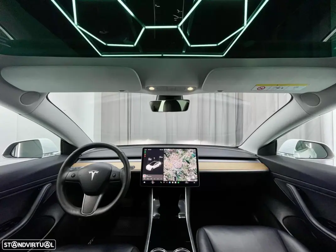 Tesla Model 3 2019 - 19750 EUR, 171400 km - 171400km - foto 10 de 20