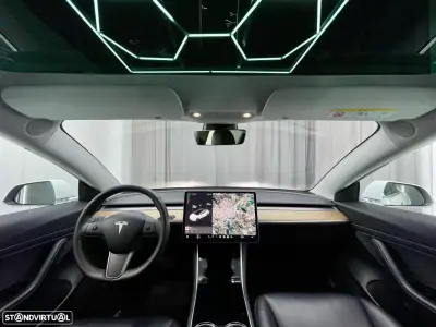 Tesla Model 3 2019 - 19750 EUR, 171400 km - 171400km - foto 10 de 20