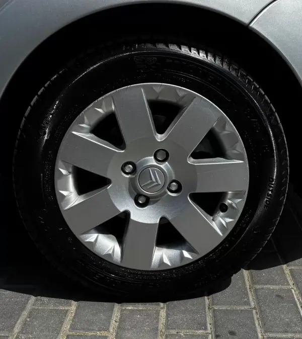 Citroën C3 2009 - 7250 EUR, 116000 km - AUTO.MOTO.pt - 116000km - foto 12 de 14