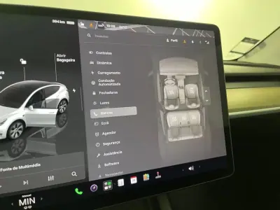 Tesla Model Y 2023 - 35450 EUR, 75000 km - AUTO.MOTO.pt - 75000km - foto 32 de 39