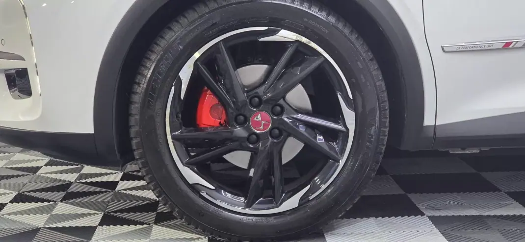 DS DS7 Crossback 2019 - 20990 EUR, 170000 km - AUTO.MOTO.pt - 170000km - foto 16 de 59