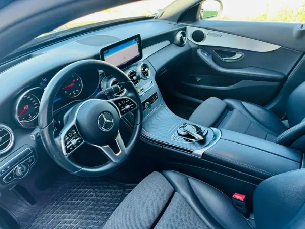 Mercedes-Benz C 220 2019 - 32000 EUR, 160000 km - AUTO.MOTO.pt - 160000km - foto 20 de 30