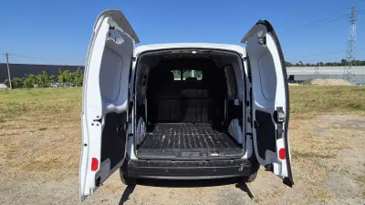 Renault KANGOO 1.5 DCI ENERGY S/S BUSINESS 2015 - 7900 EUR, 243519 km - AUTO.MOTO.pt - 243519km - foto 6 de 14