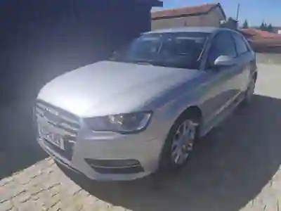 Audi A3 2015 - 13000 EUR, 65000 km - foto 2 de 4