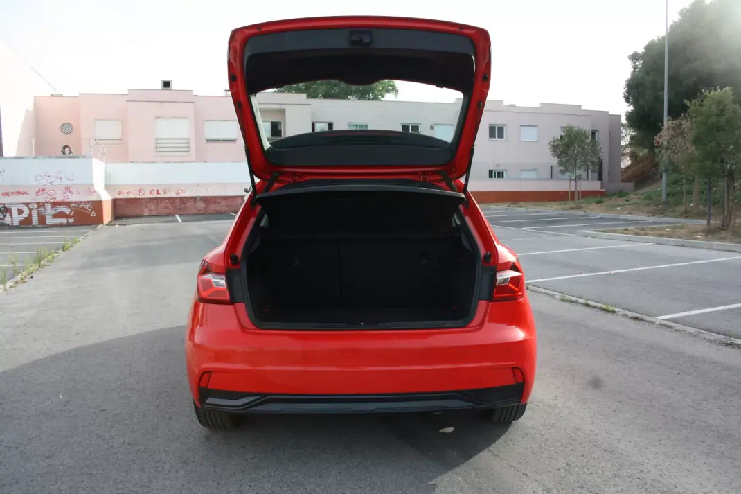 Audi A1 Sportback 2022 - 16000 EUR, 107635 km - 107635km - foto 19 de 21