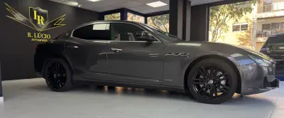 Maserati Ghibli 2014 - 31000 EUR, 226000 km - AUTO.MOTO.pt - 226000km - foto 8 de 47