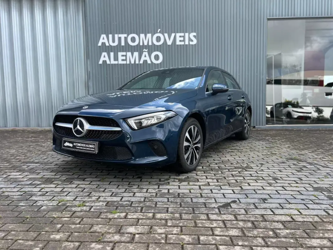 Mercedes-Benz A 250e 2022 - 28750 EUR, 42690 km - AUTO.MOTO.pt - 42690km - foto 1 de 20