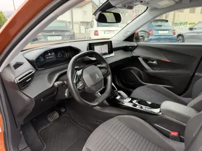 Peugeot e-2008 2021 — foto 6 de 40