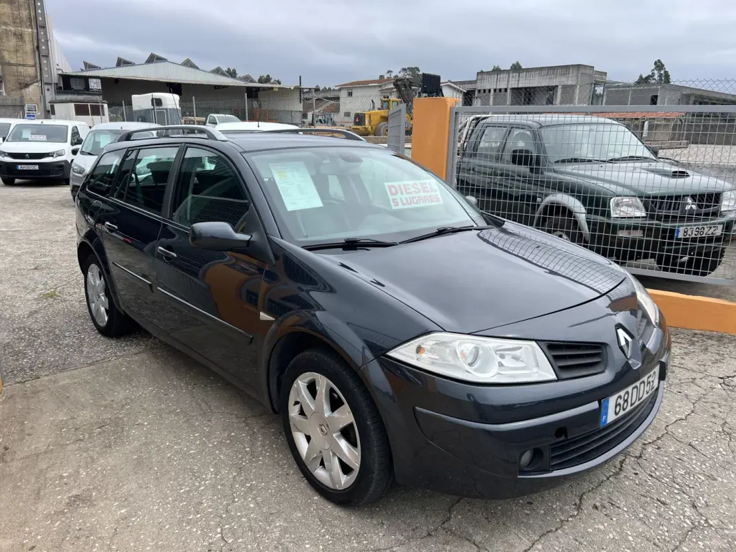 Renault Mégane Break 2007 - 4900 EUR, 141337 km - AUTO.MOTO.pt - 141337km - foto 7 de 19