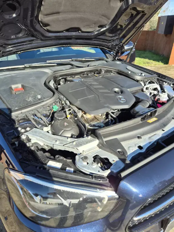 Mercedes-Benz E 300 2022 - 40000 EUR, 157000 km - AUTO.MOTO.pt - 157000km - foto 7 de 41