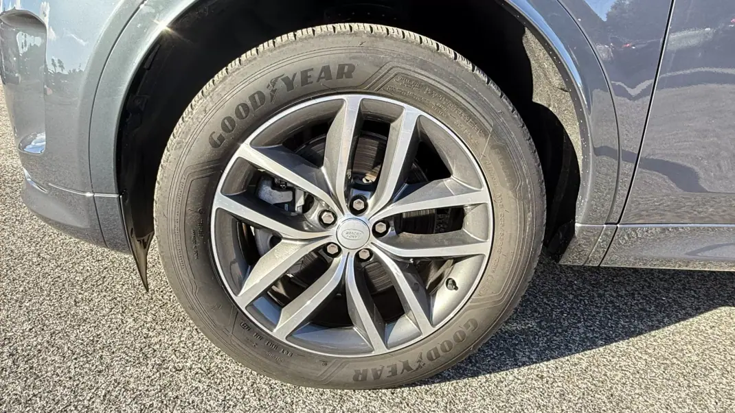 Land Rover Discovery Sport 2024 - 50200 EUR, 21000 km - AUTO.MOTO.pt - 21000km - foto 14 de 33