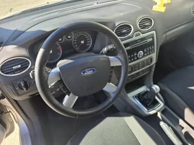 Ford Focus 2006 - 2750 EUR, 323000 km - 323000km - foto 13 de 17