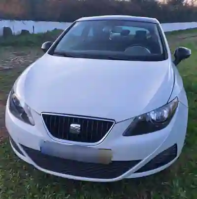 SEAT Ibiza 2011 - 5000 EUR, 102000 km - AUTO.MOTO.pt - 102000km - foto 2 de 6