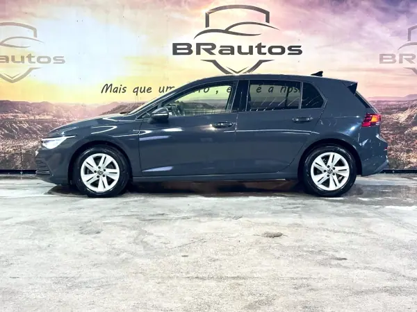 Volkswagen Golf 2022 - 22900 EUR, 66125 km - AUTO.MOTO.pt - 66125km - foto 4 de 29