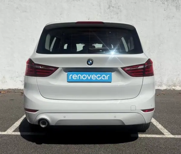BMW 216 Gran Tourer 2019 - 15900 EUR, 105978 km - AUTO.MOTO.pt - 105978km - foto 4 de 20