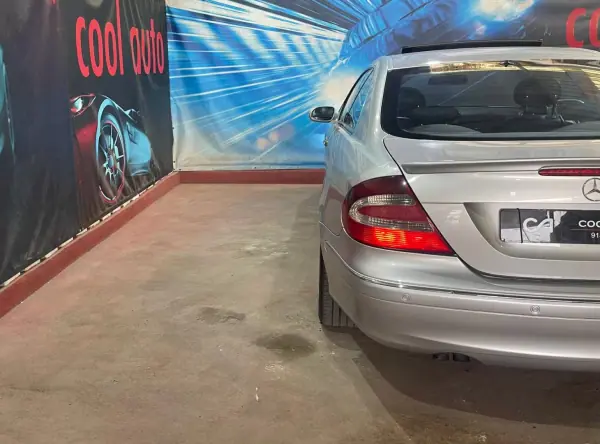 Mercedes-Benz CLK 220 2005 - 10999 EUR, 223000 km - AUTO.MOTO.pt - 223000km - foto 13 de 44