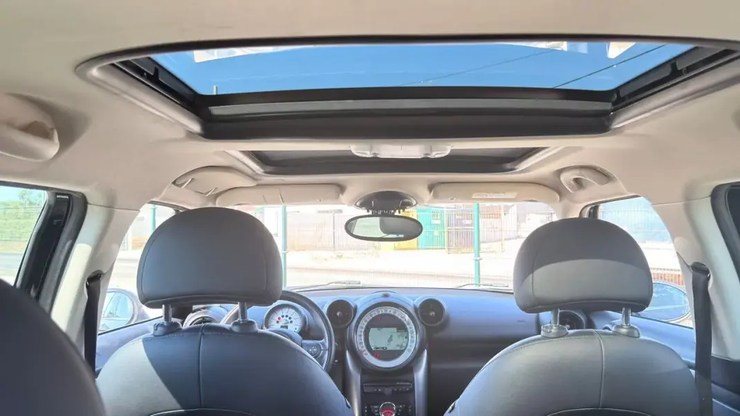 MINI Countryman 2014 - 10900 EUR, 210242 km - 210242km - foto 4 de 17