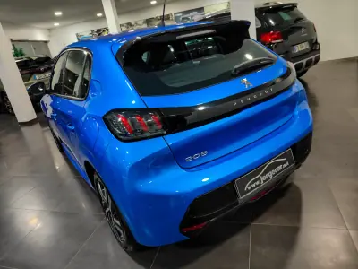 Peugeot 208 2019 - 14500 EUR, 90000 km - AUTO.MOTO.pt - 90000km - foto 22 de 60