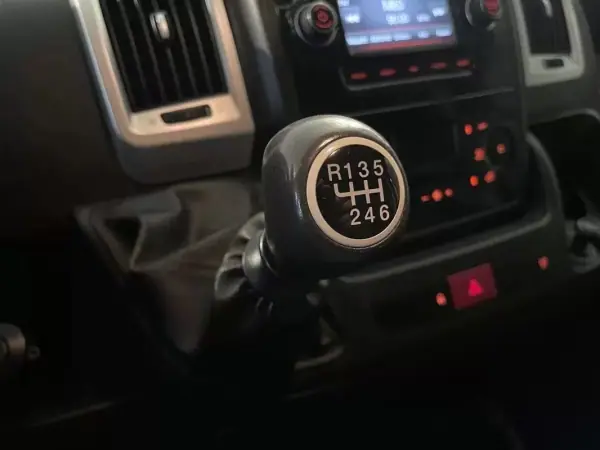 Fiat Ducato 2019 - 22500 EUR, 154000 km - 154000km - foto 25 de 29